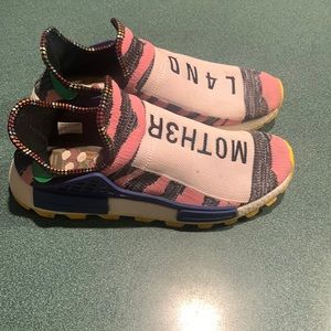 Size 10 human races, Used but great condition.